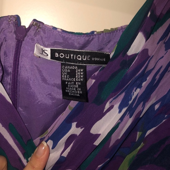 Beautiful dress from JS Boutique - Picture 4 of 5